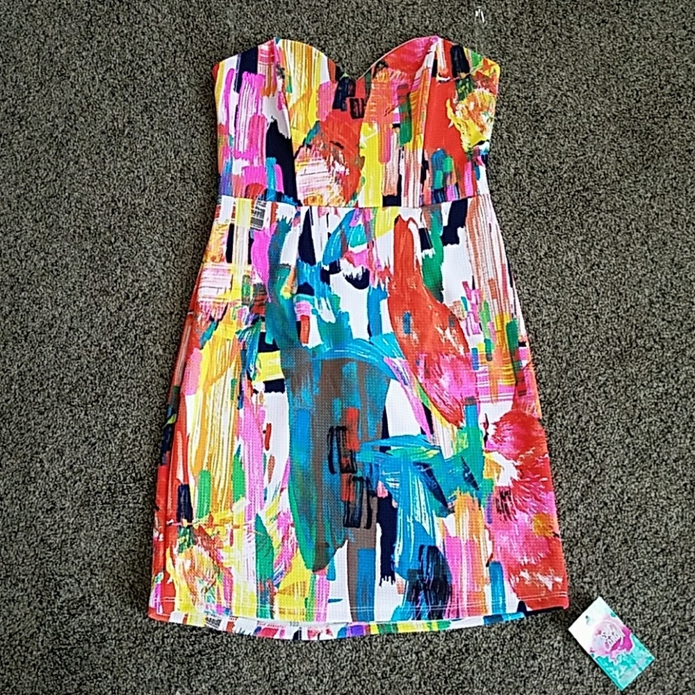 NWT! Beautiful dress!